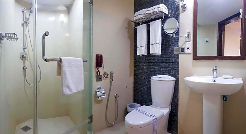 Platinum Grand Hotel