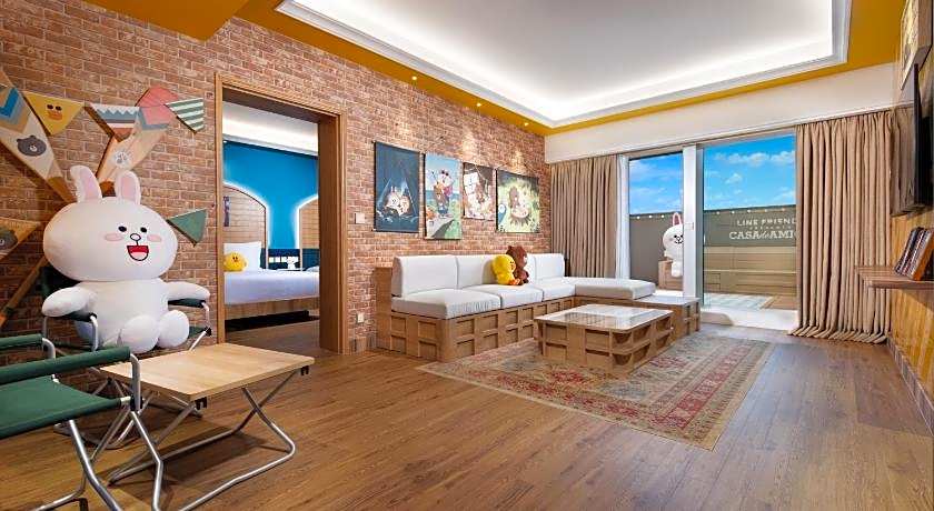 LINE FRIENDS PRESENTS CASA DE AMIGO