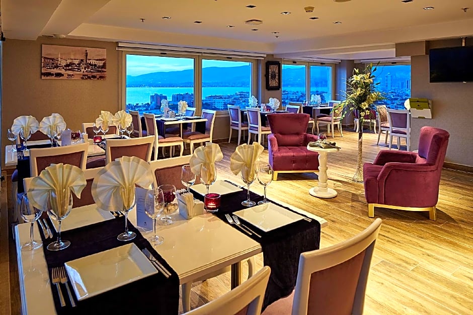 DoubleTree By Hilton Hotel Izmir - Alsancak