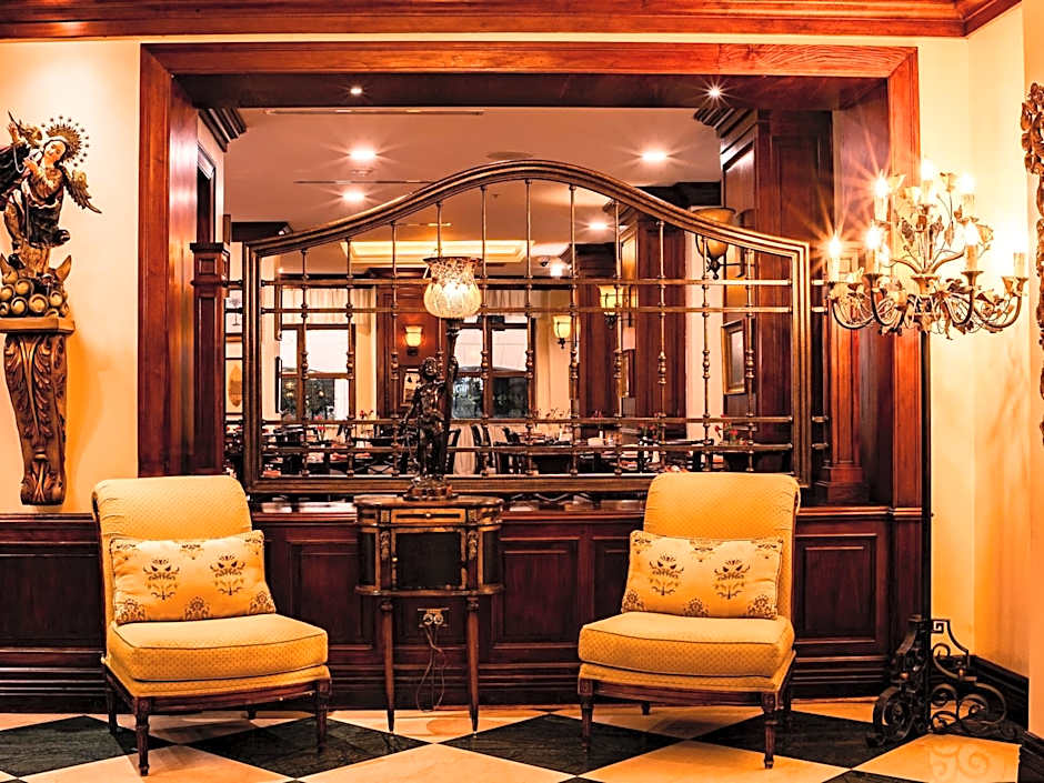 Plaza Grande Hotel