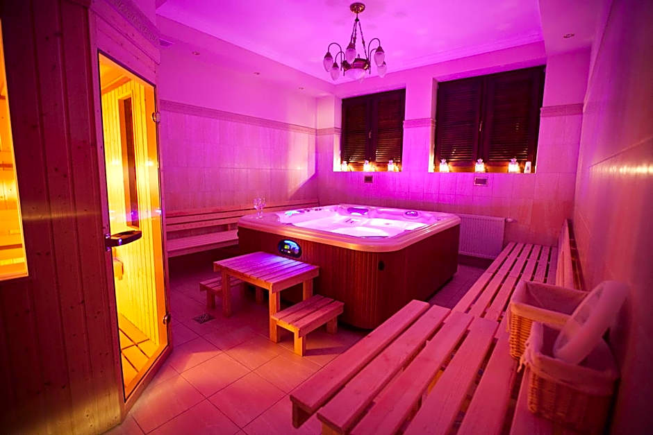 Hotel Sarmata Zespół Dworski