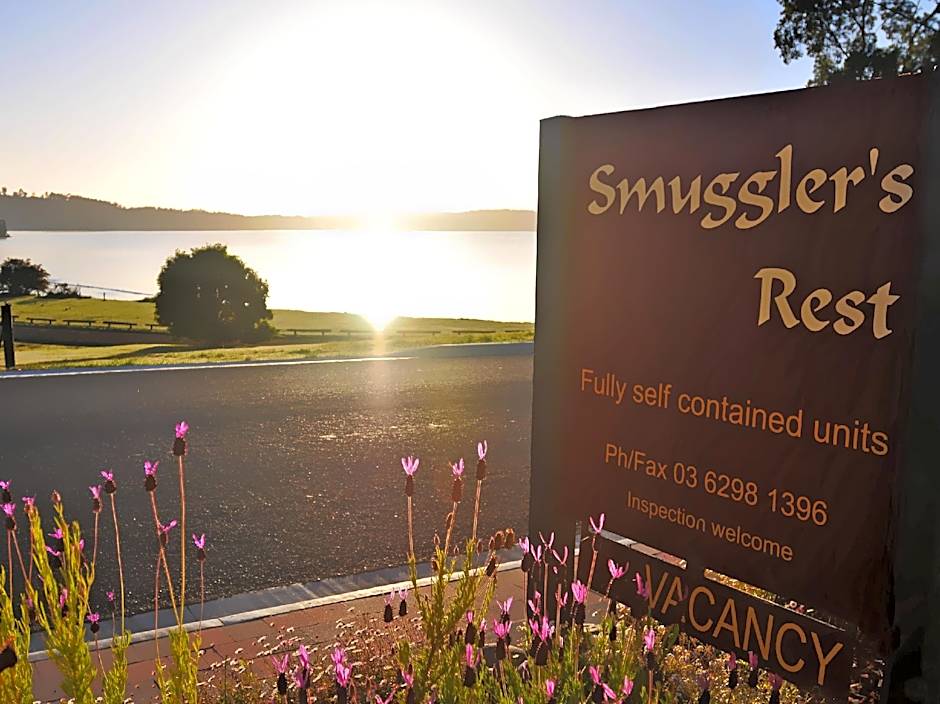 Smugglers Rest Apartments