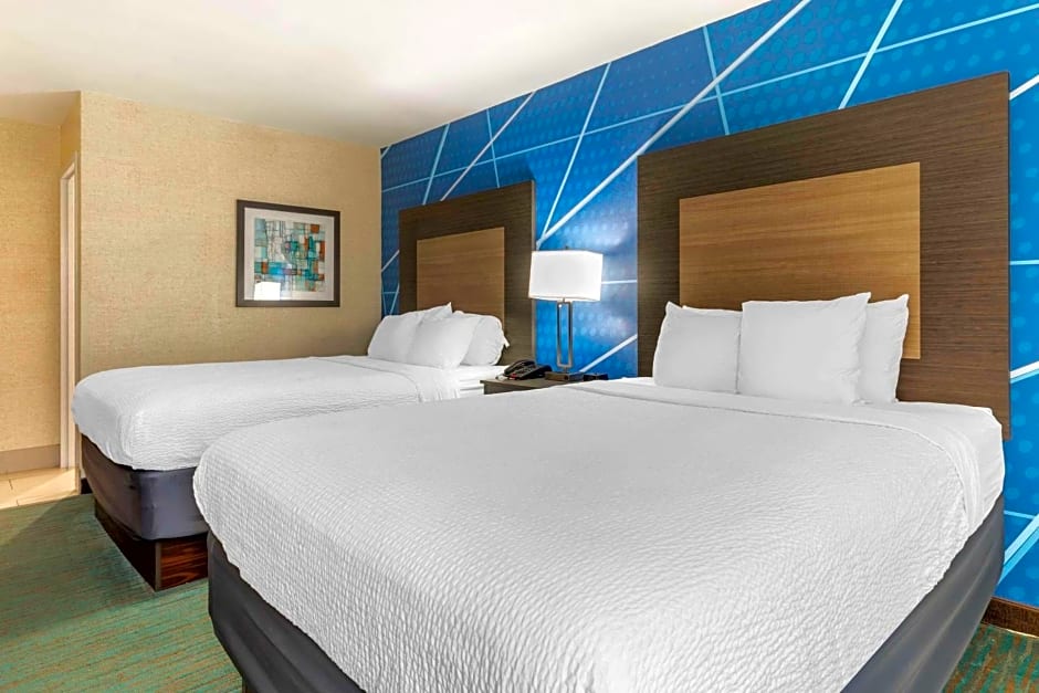 Comfort Inn Dallas North Love Field Airport