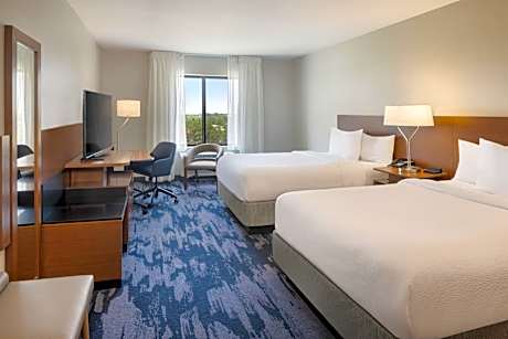 Queen Room with Two Queen Beds - Hearing Accessible