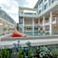 De Hug Hotel and Residence