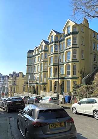 Welbeck Hotel & Apartments IOM