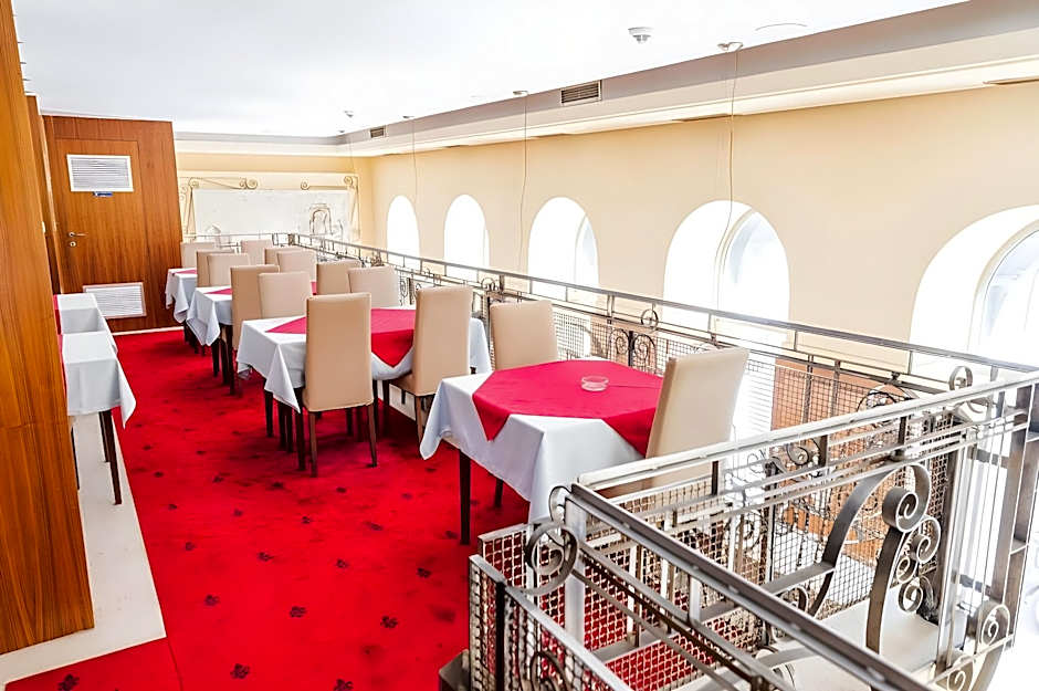 Hotel Astra