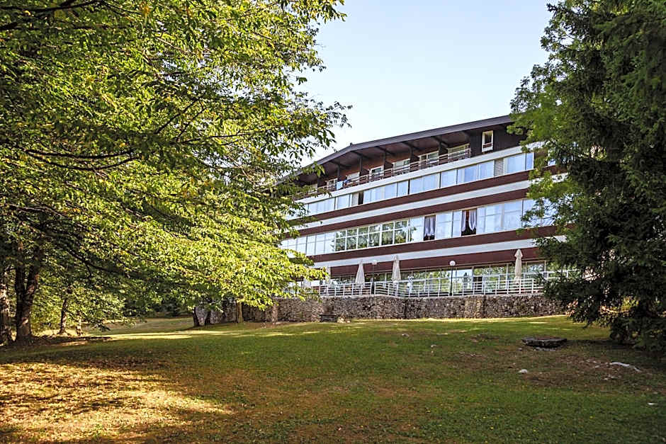 Hotel Jezero