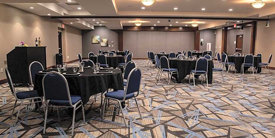 DoubleTree by Hilton Omaha Southwest