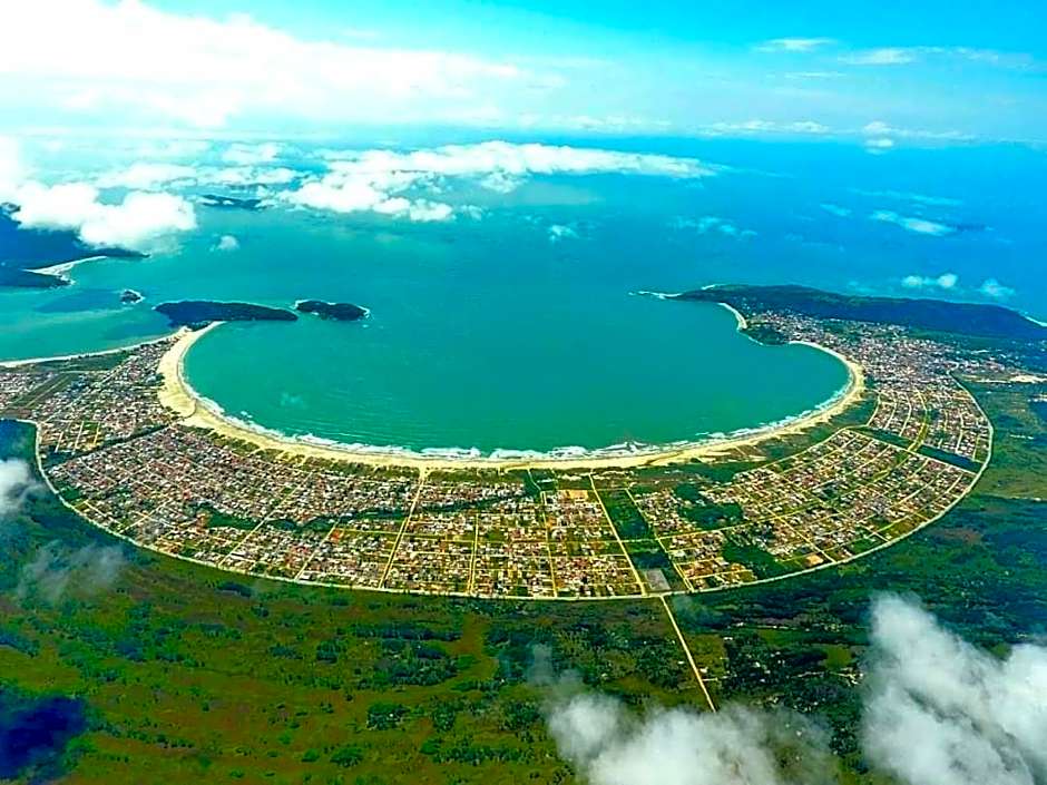 Ampla Casa com Piscina Ponta do Papagaio - PLH005