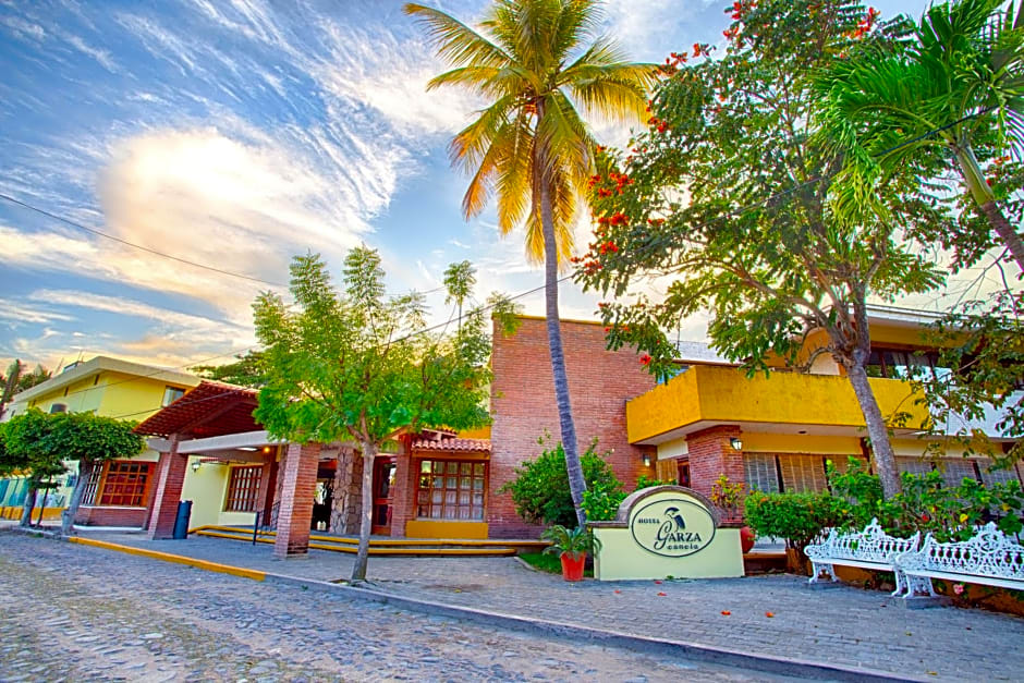 Hotel Garza Canela