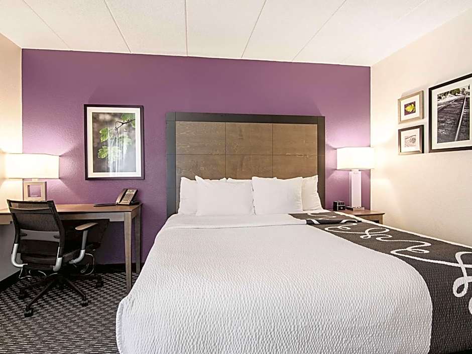 La Quinta Inn & Suites by Wyndham Portland DT/Maine Med