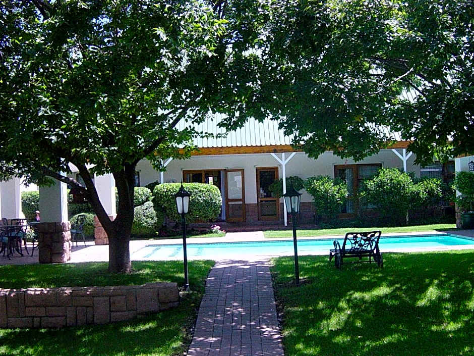 HOSPITALity Lodges