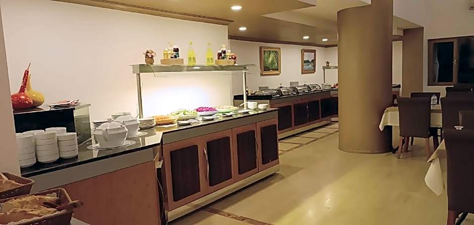 Silver Tower Family Apart Otel