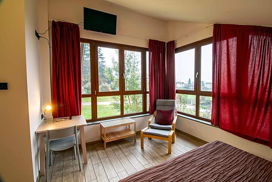 Photo 1 of 7 of 1 Double Bed or 2 Beds, Garden View