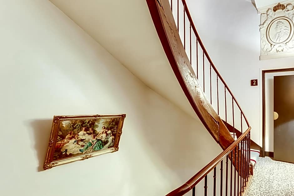 Hotel Opera Maintenon