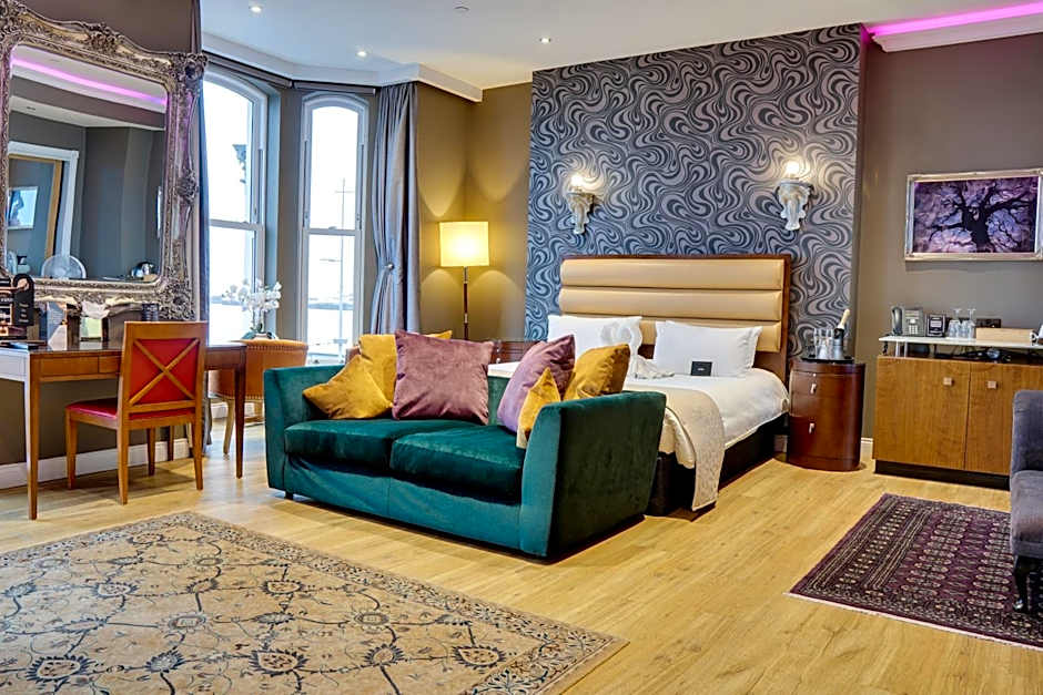 Photo 1 of 50 of Halvard Hotel