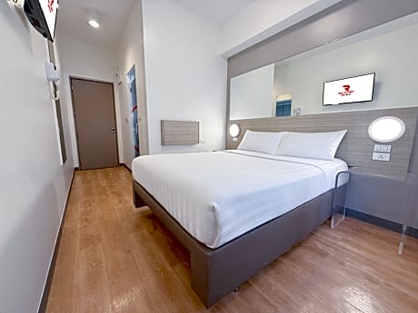 Double Room - Breakfast Included