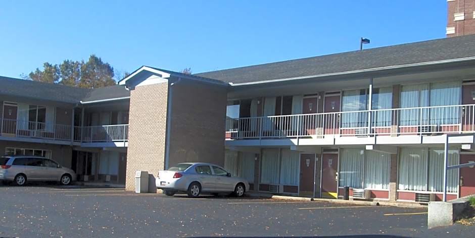 Budgetel Inn & Suites