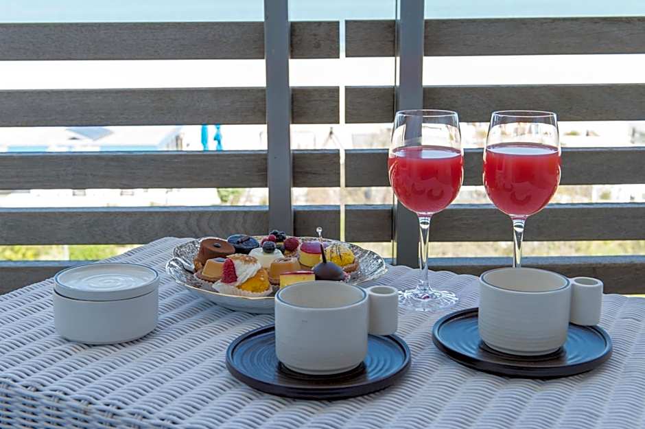 Kiss Beachfront Hotel & Restaurant
