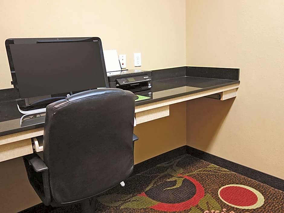 La Quinta Inn & Suites by Wyndham Seguin