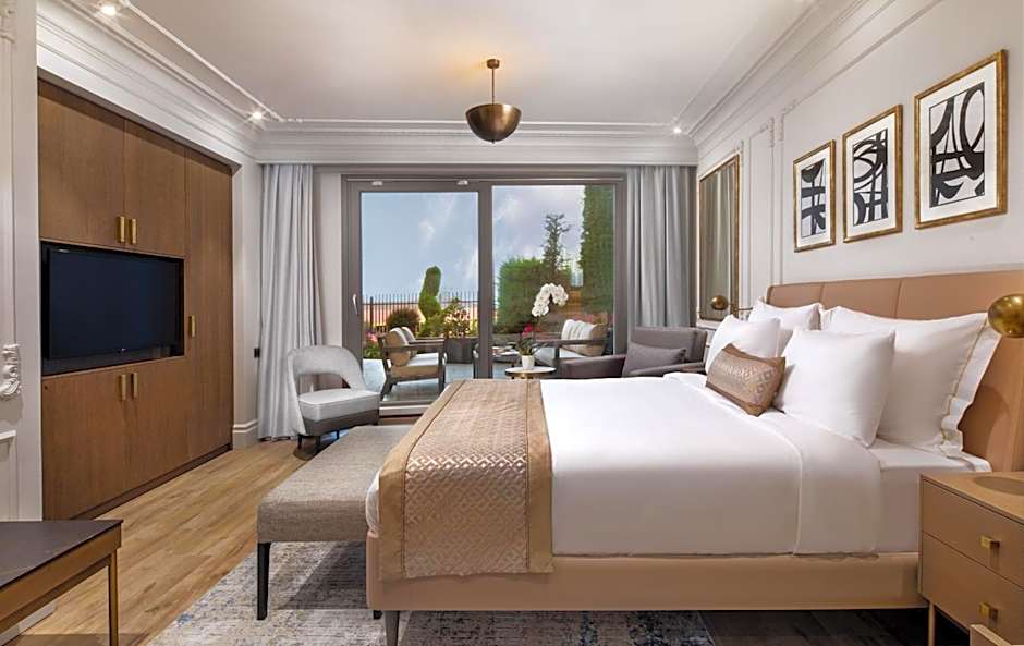 Photo 1 of 5 of Family Suite