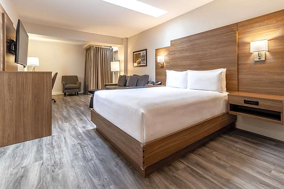 Atrium Hotel Vancouver