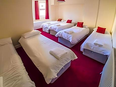 Large Room (6 Adults)