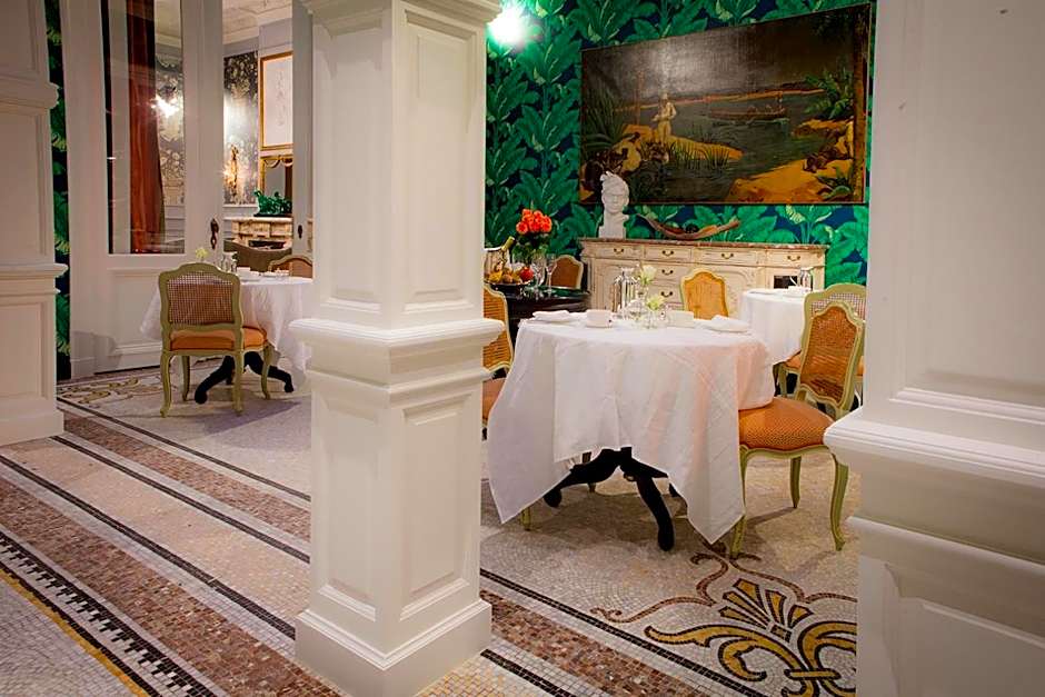 Cabosse, Boutique Palace & Spa