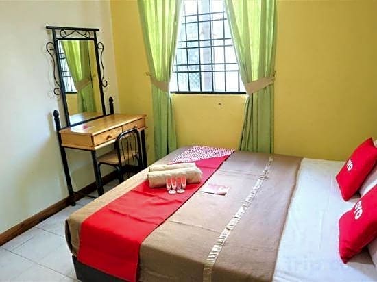 OYO Homes 90300 D'hitech Home