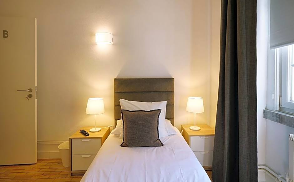 Photo 1 of 4 of Small Single Room