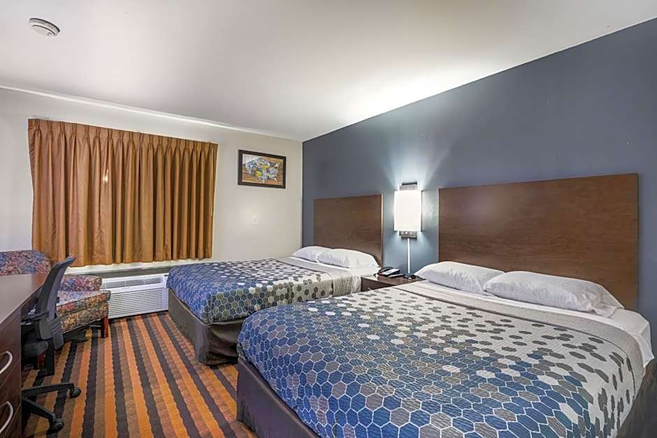 Econo Lodge Airport - Milwaukee