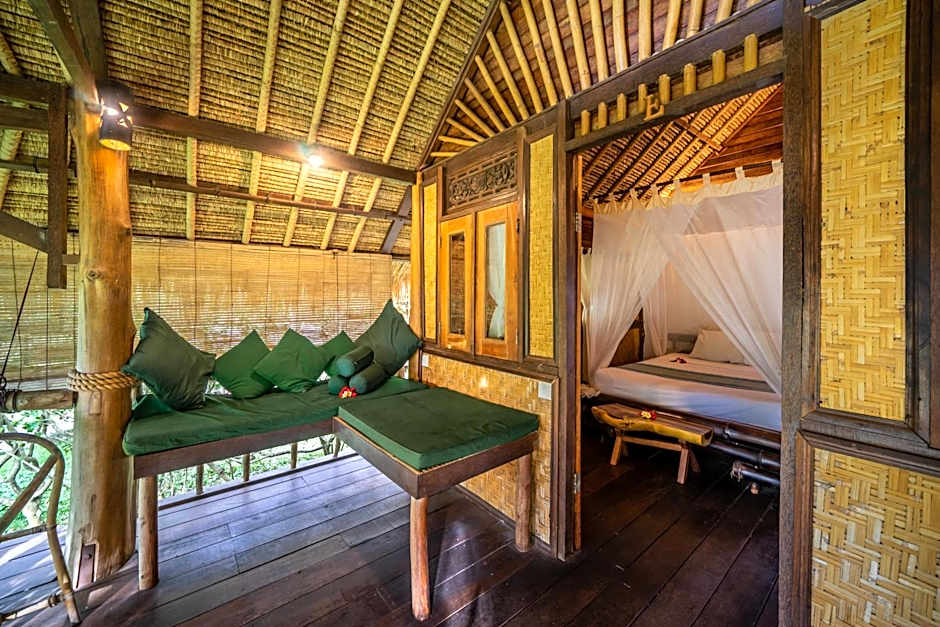 Flower Bud Bungalow Balangan