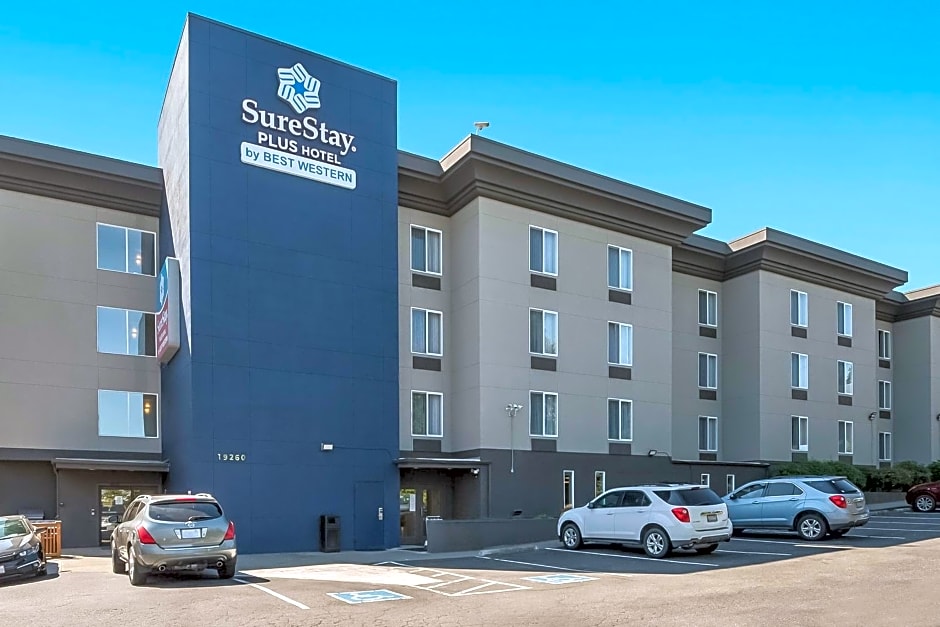 SureStay Plus Hotel by Best Western SeaTac Airport