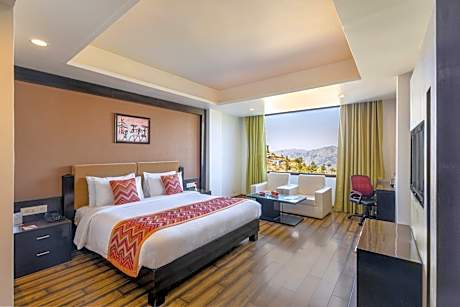 Valley View Room