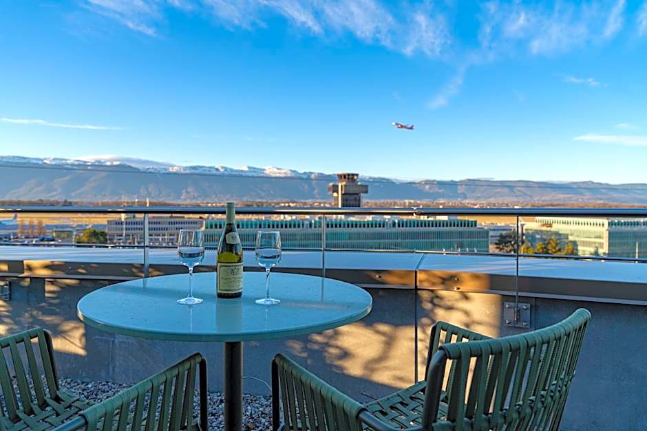Nash Suites Airport Hotel