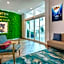 Winter the Dolphin's Beach Club, Ascend Hotel Collection