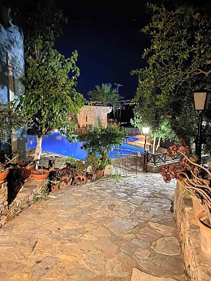 Arolithos Traditional Cretan Village Hotel