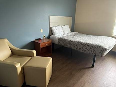 WoodSpring Suites St Louis St Charles