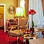 Pension Opera Suites I Self Check In I AC in all rooms