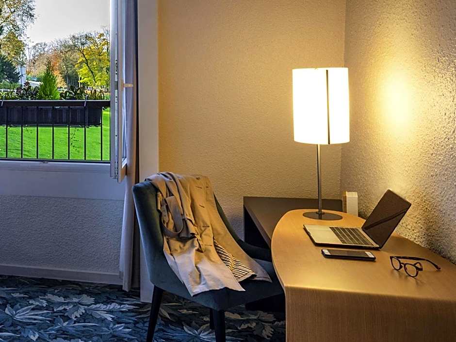 Novotel Chateau de Maffliers