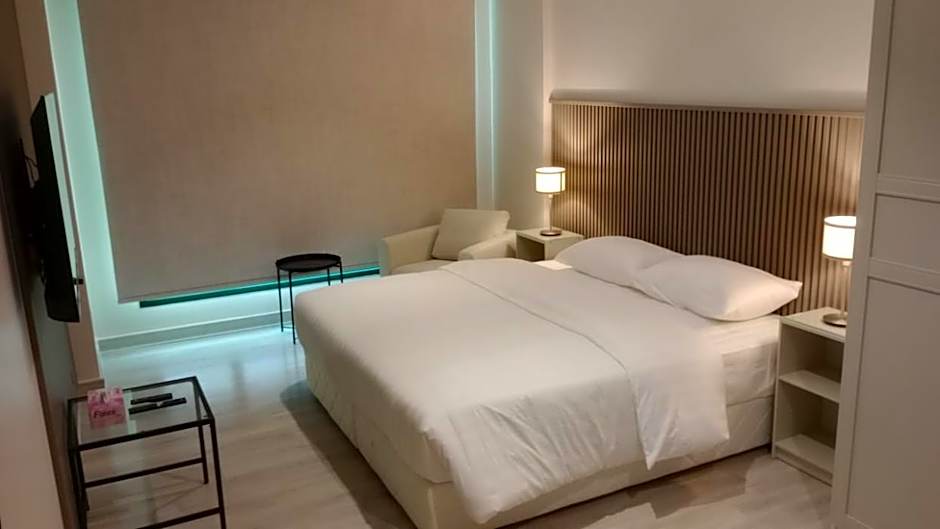 Times Square Suite Hotel