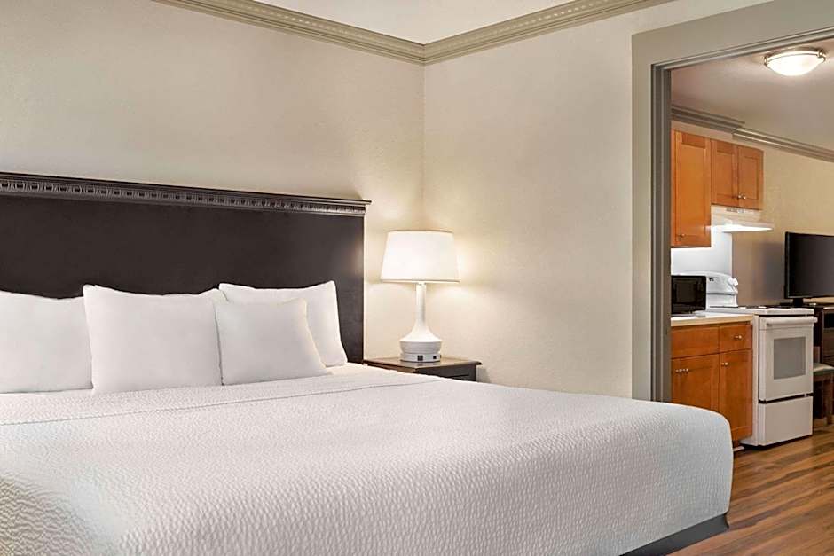 Days Inn by Wyndham Ocean City Oceanfront