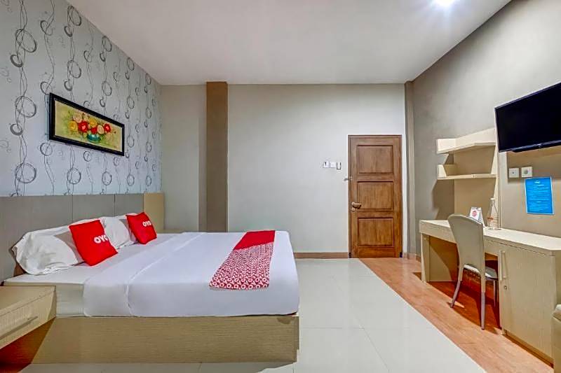 OYO Flagship Tembok Batu Residence