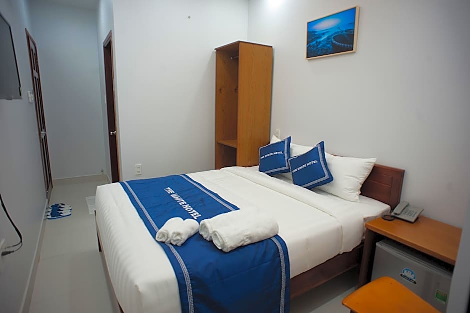 The white guest house