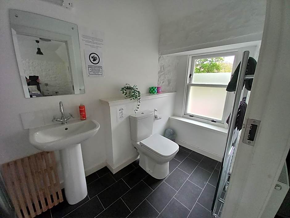 Hartfield House Hostel