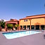 Econo Lodge Inn & Suites