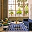 Reside Houston Downtown, a Wyndham Residence
