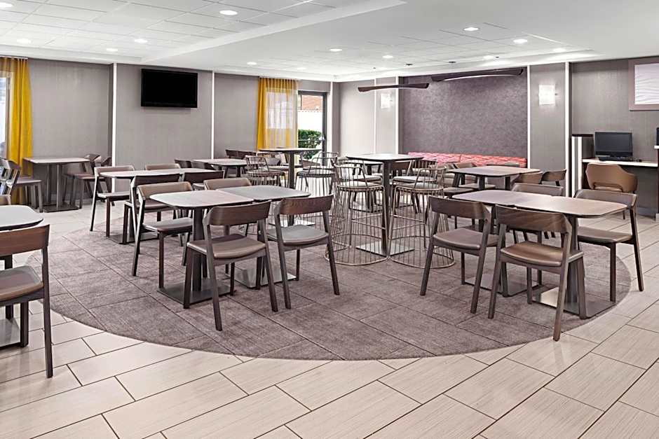 SpringHill Suites by Marriott Houston Hobby Airport