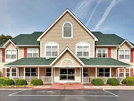 Howard Johnson by Wyndham Murfreesboro